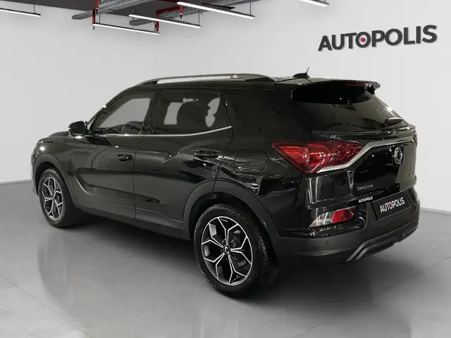 KGM Korando view 13