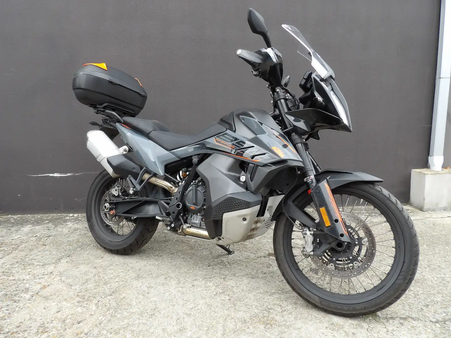 KTM 890 Adventure Gris - 2