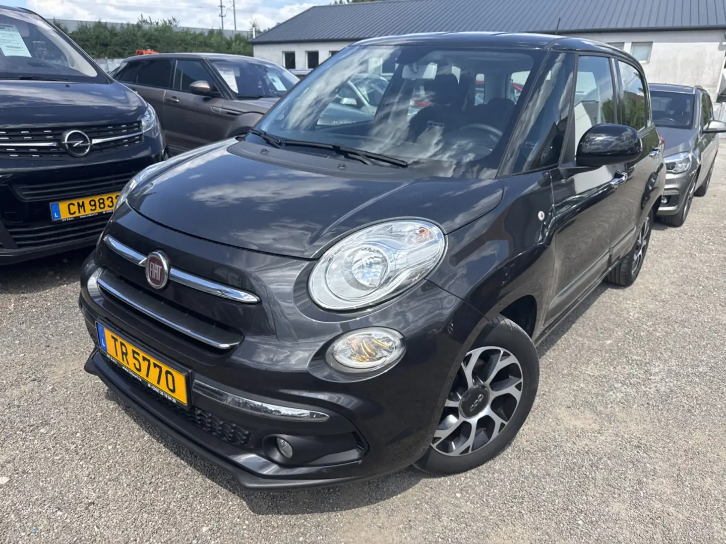 Fiat 500L 1.4 MPI 95CV POP STAR Noir - 1