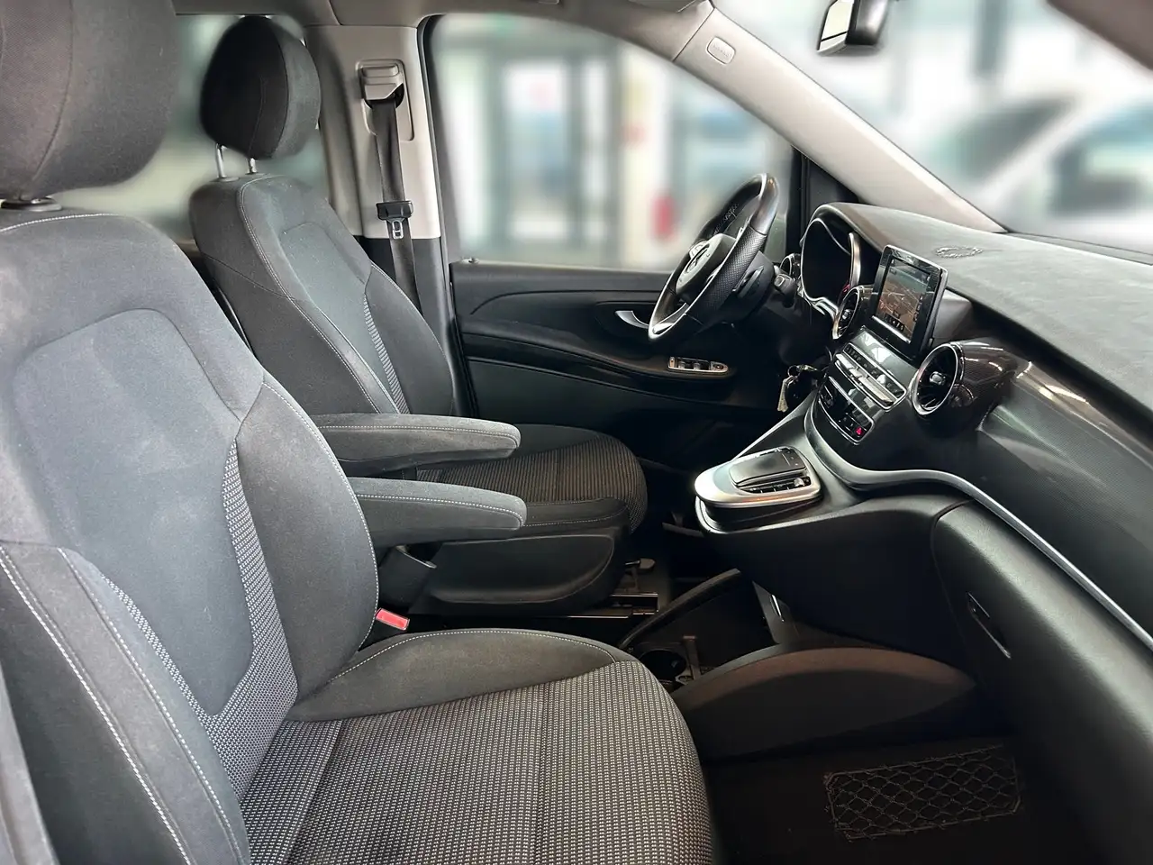 Mercedes-Benz V-Class 4M Lang Airmatic*Kamera*Edition*Distronic, миниатюра 6