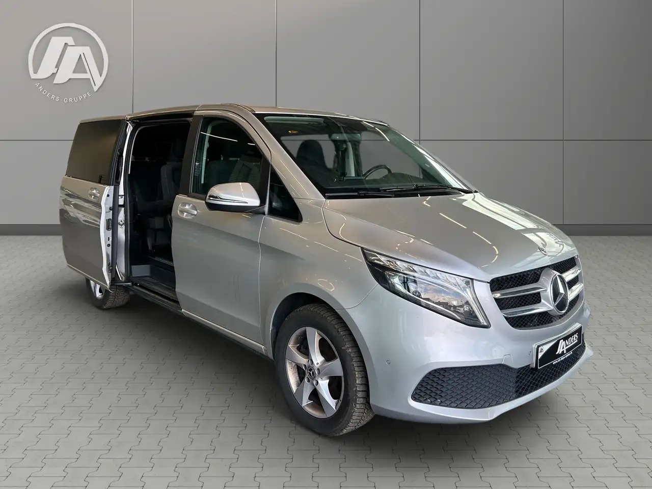 Mercedes-Benz V-Class 4M Lang Airmatic*Kamera*Edition*Distronic, миниатюра 4