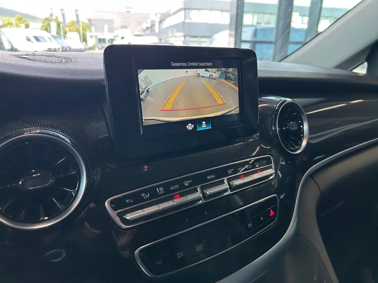 Mercedes-Benz V-Class 4M Lang Airmatic*Kamera*Edition*Distronic, миниатюра 10