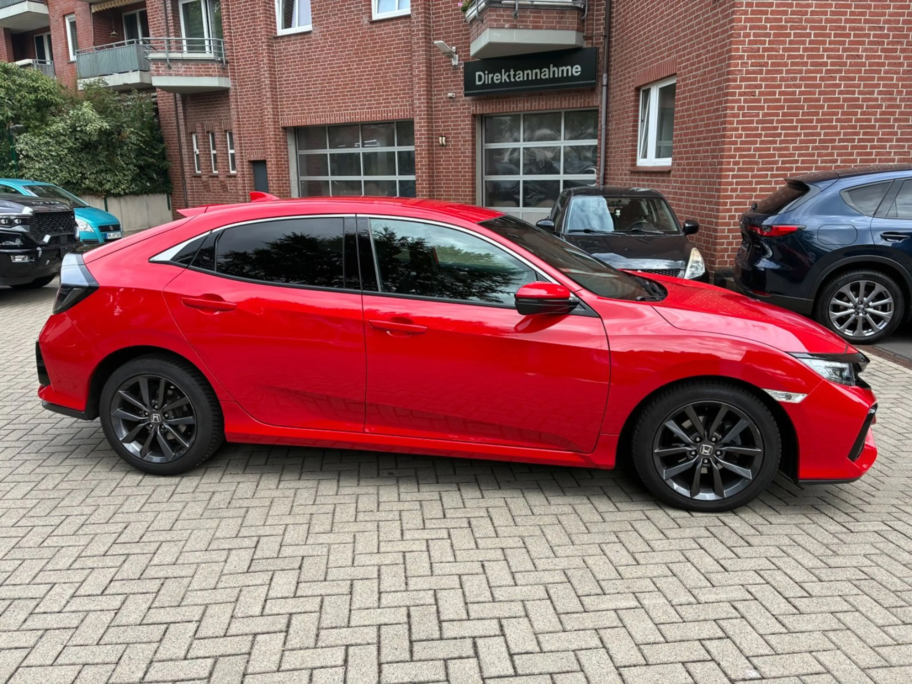 Honda Civic 1.0 CVT Elegance — photo 9