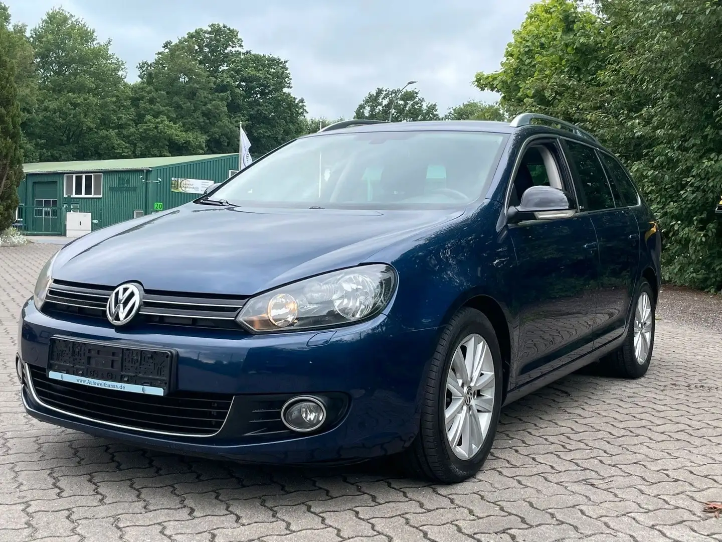 Volkswagen Golf VI Variant 1.6TDI BT Style Klima SHZ - 1