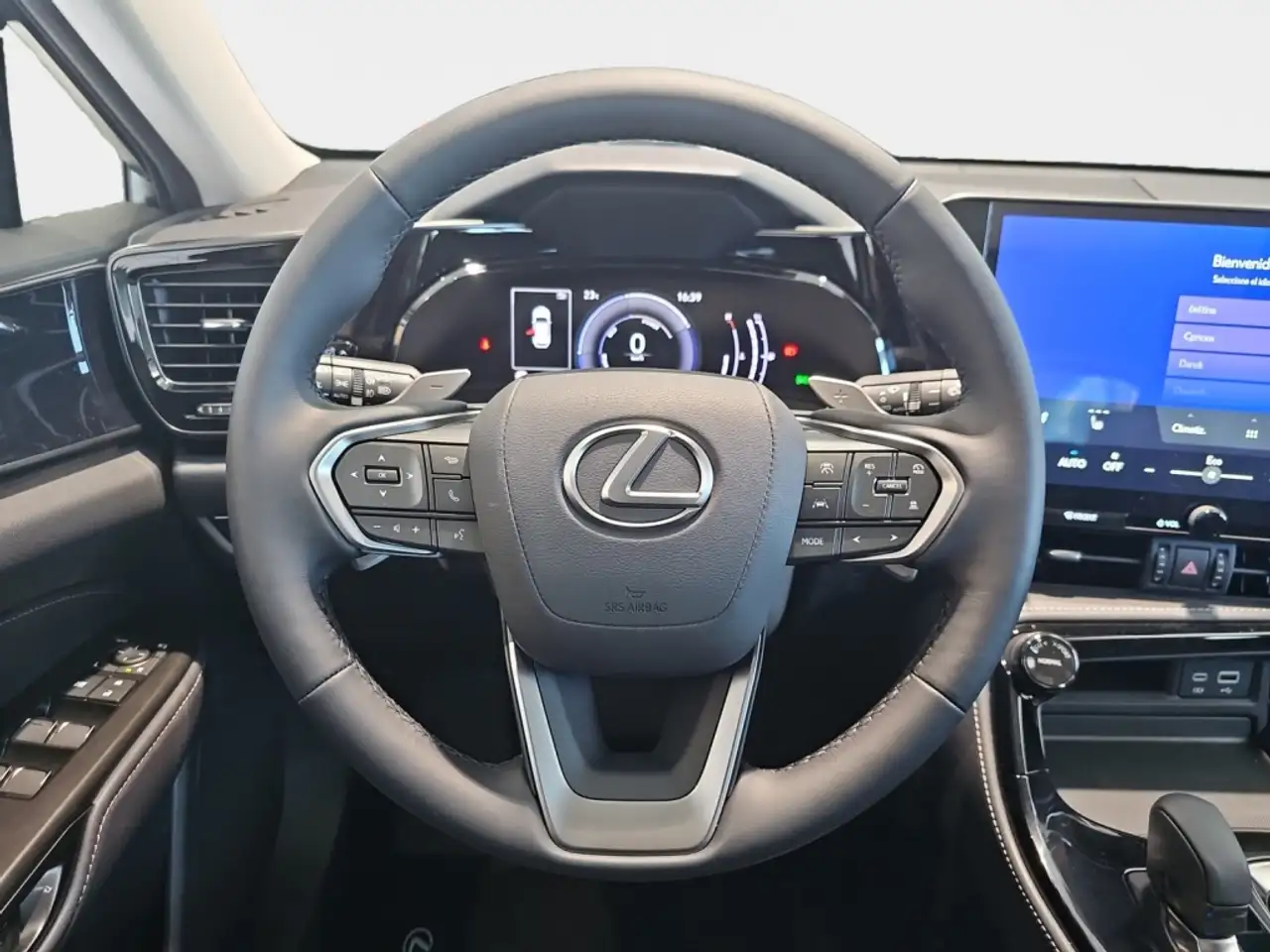 Lexus NX 2026 — фото 12