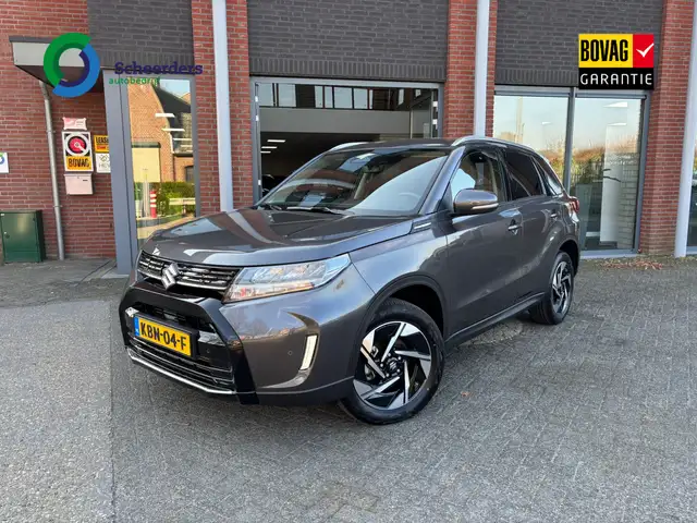 Suzuki Vitara 1.4 Boosterjet Style Smart Hybrid, pdc v+a, Navi