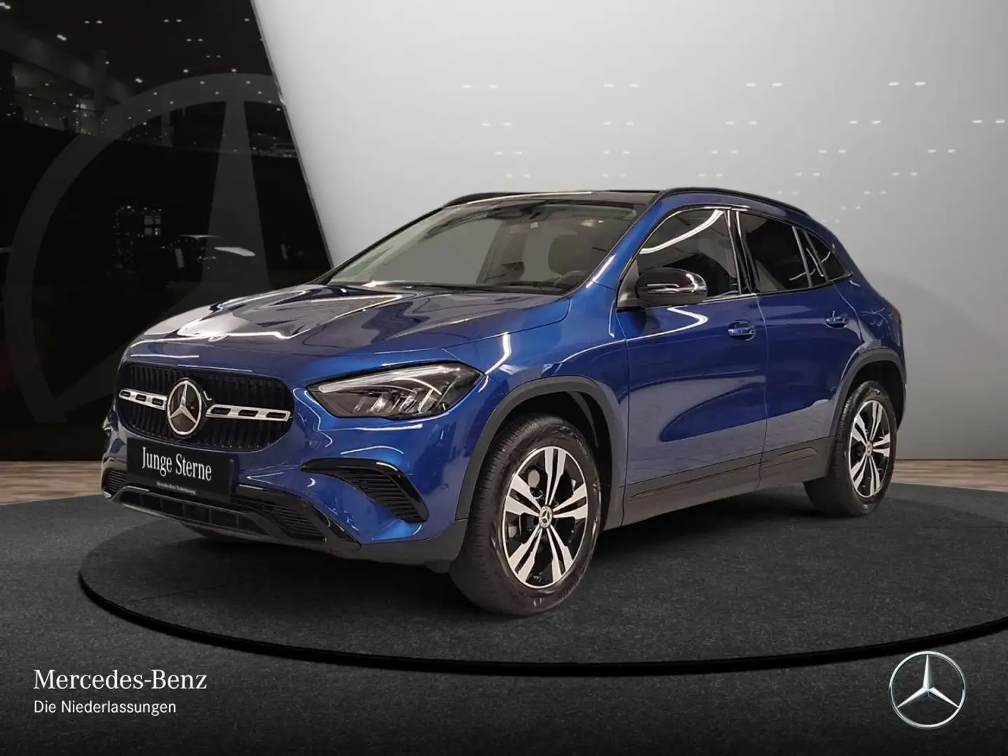 Mercedes-Benz GLA 180 PROGRESSIVE+NIGHT+PANO+LED+KAMERA+7G Blau - 2