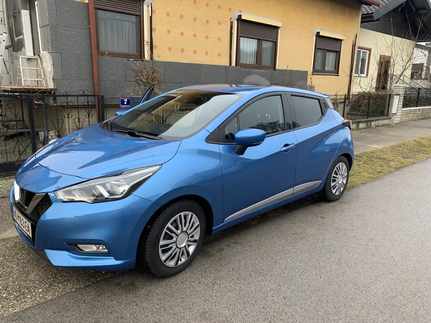 Nissan Micra Micra 1,0 IG-T 100 N-Connecta N-Connecta Blau - 2