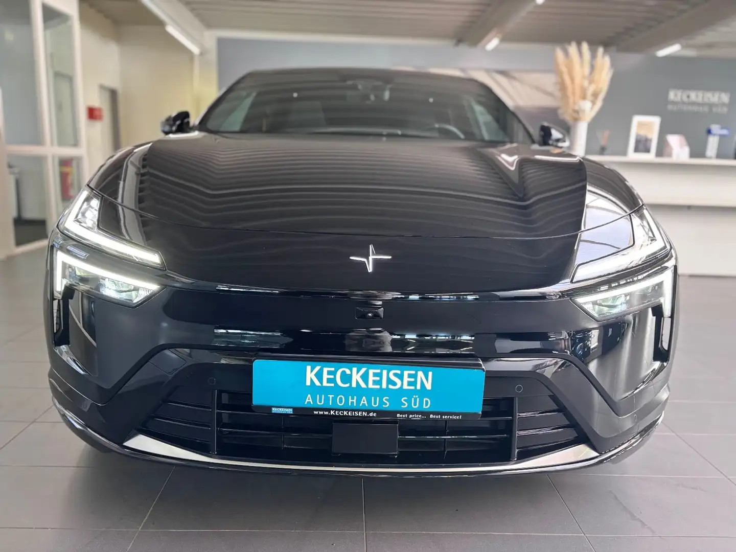 Polestar 4 Long Range Dual Performance Pilot Plus Schwarz - 2