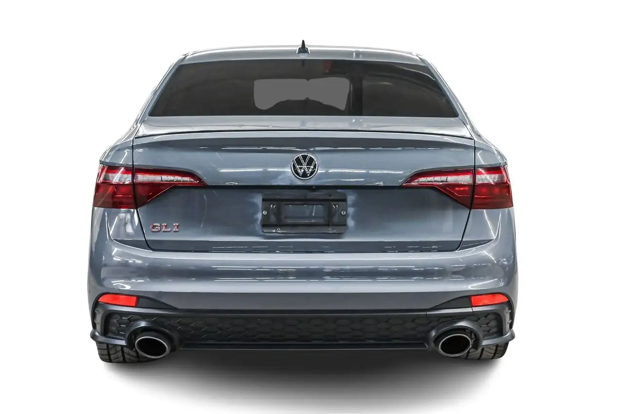 Volkswagen Jetta снимка Volkswagen Jetta