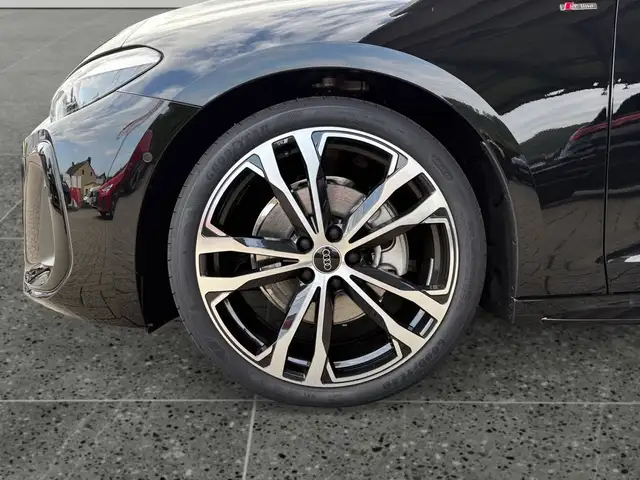 Audi A5 view 9