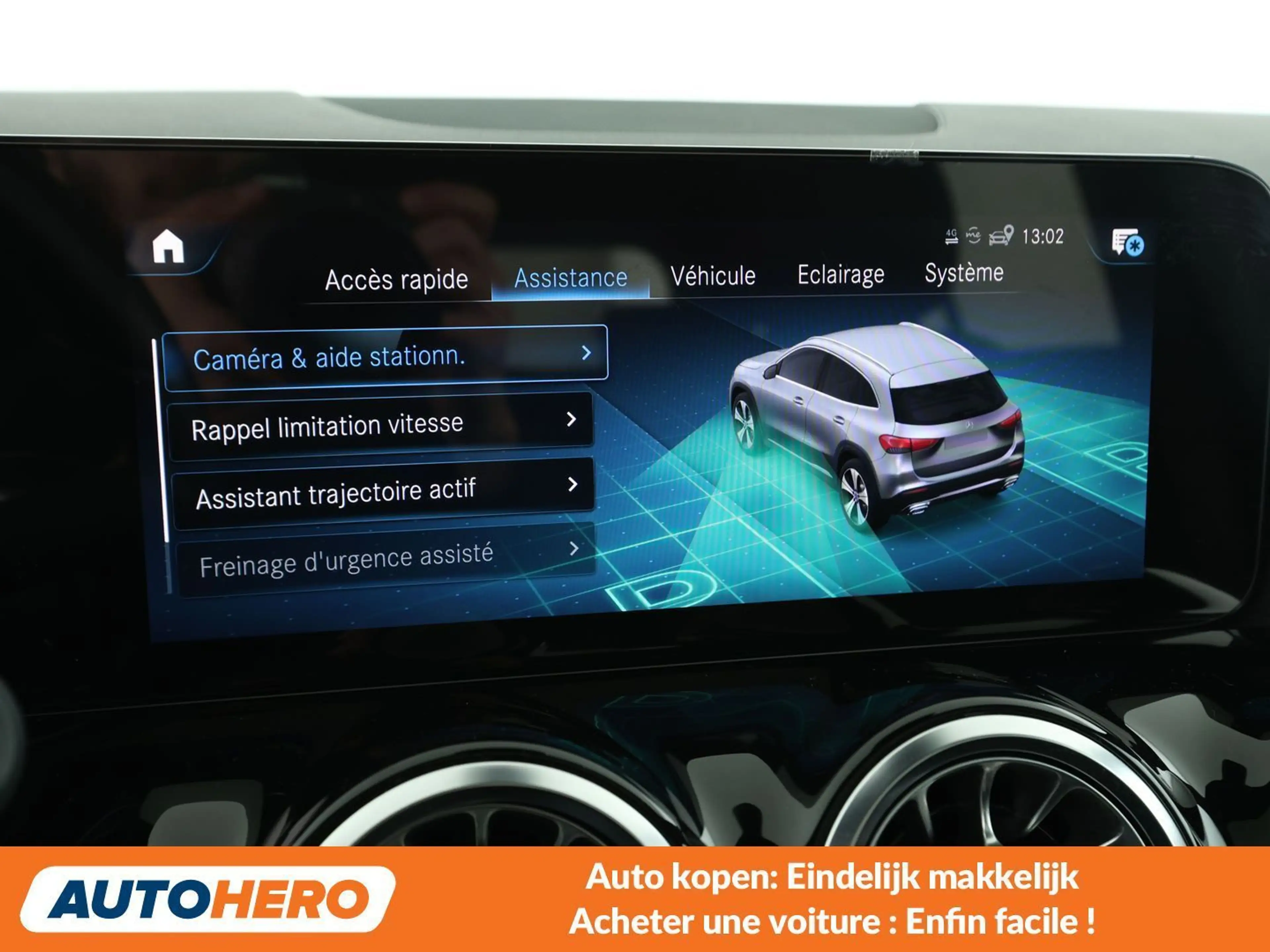 Mercedes-Benz GLA 200 GLA 200 d AMG Line — photo 10