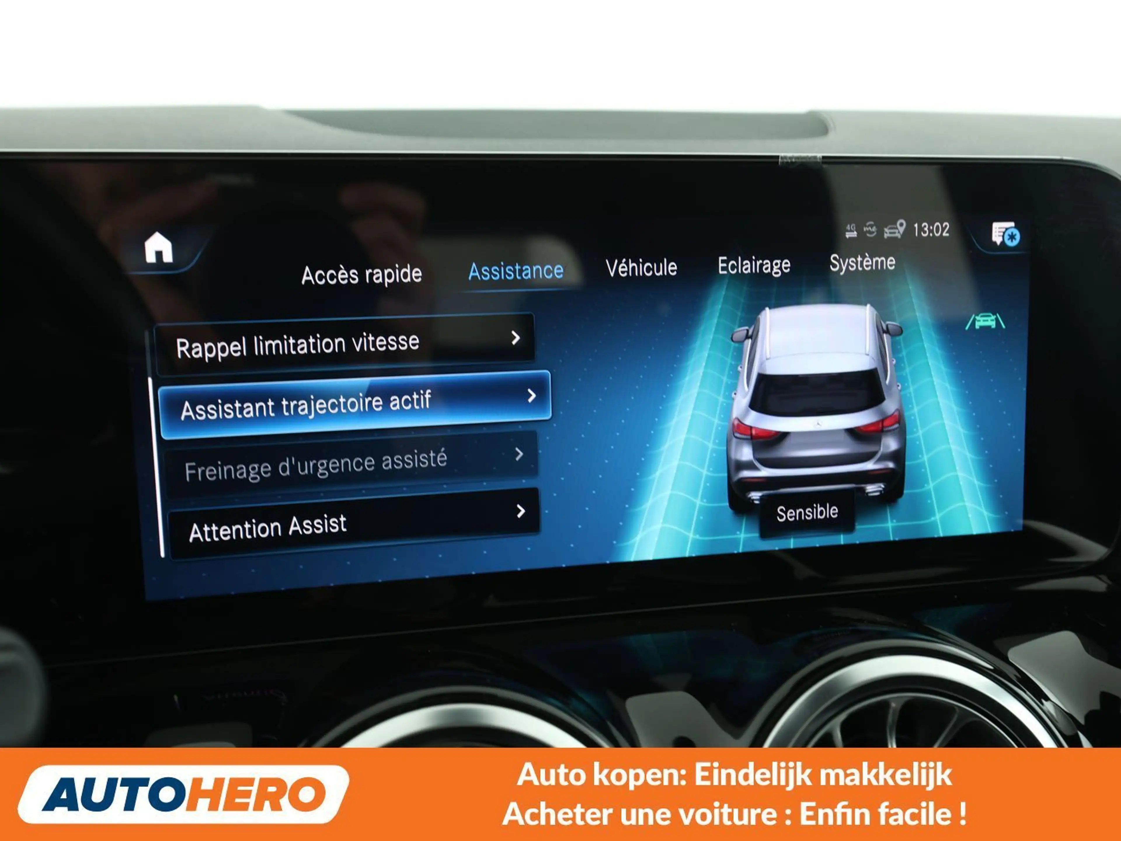 Mercedes-Benz GLA 200 GLA 200 d AMG Line — photo 11
