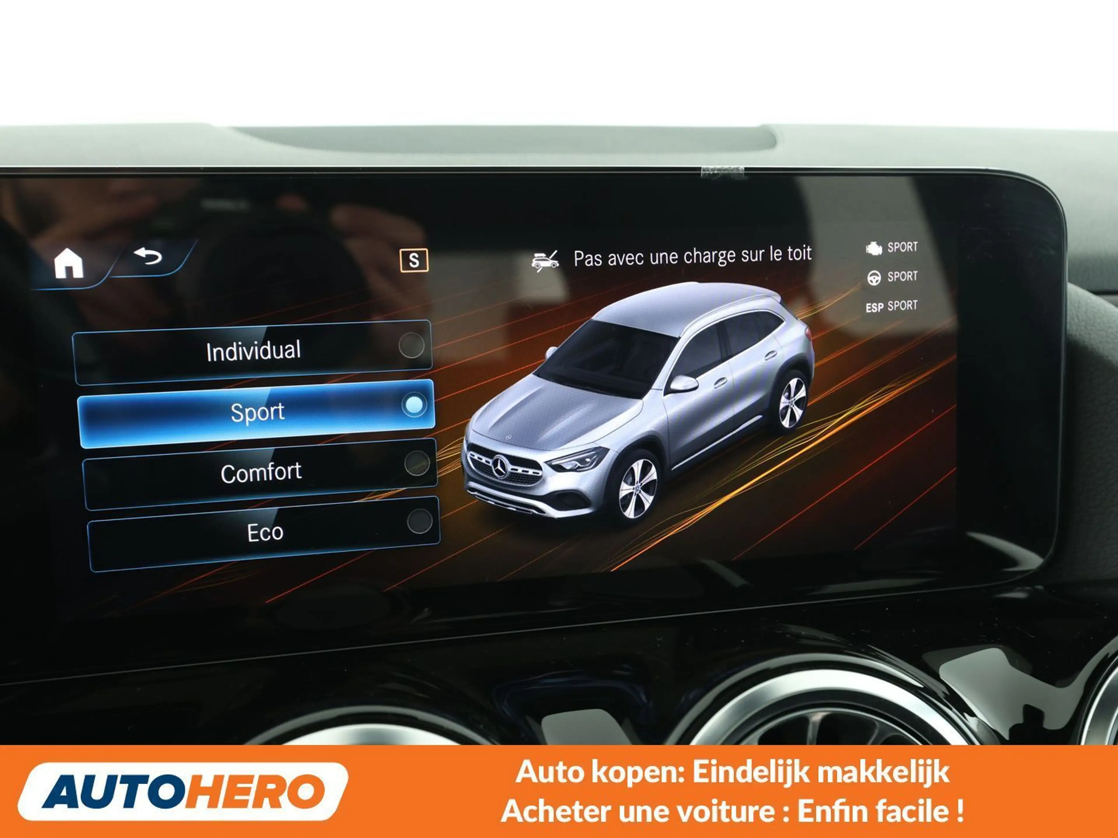 Mercedes-Benz GLA 200 GLA 200 d AMG Line — photo 12