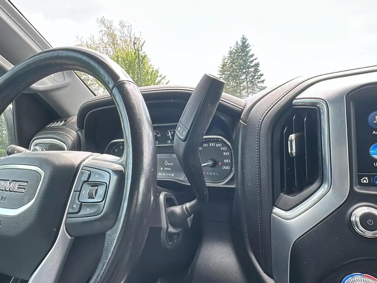 GMC Sierra 1500 снимка GMC Sierra 1500