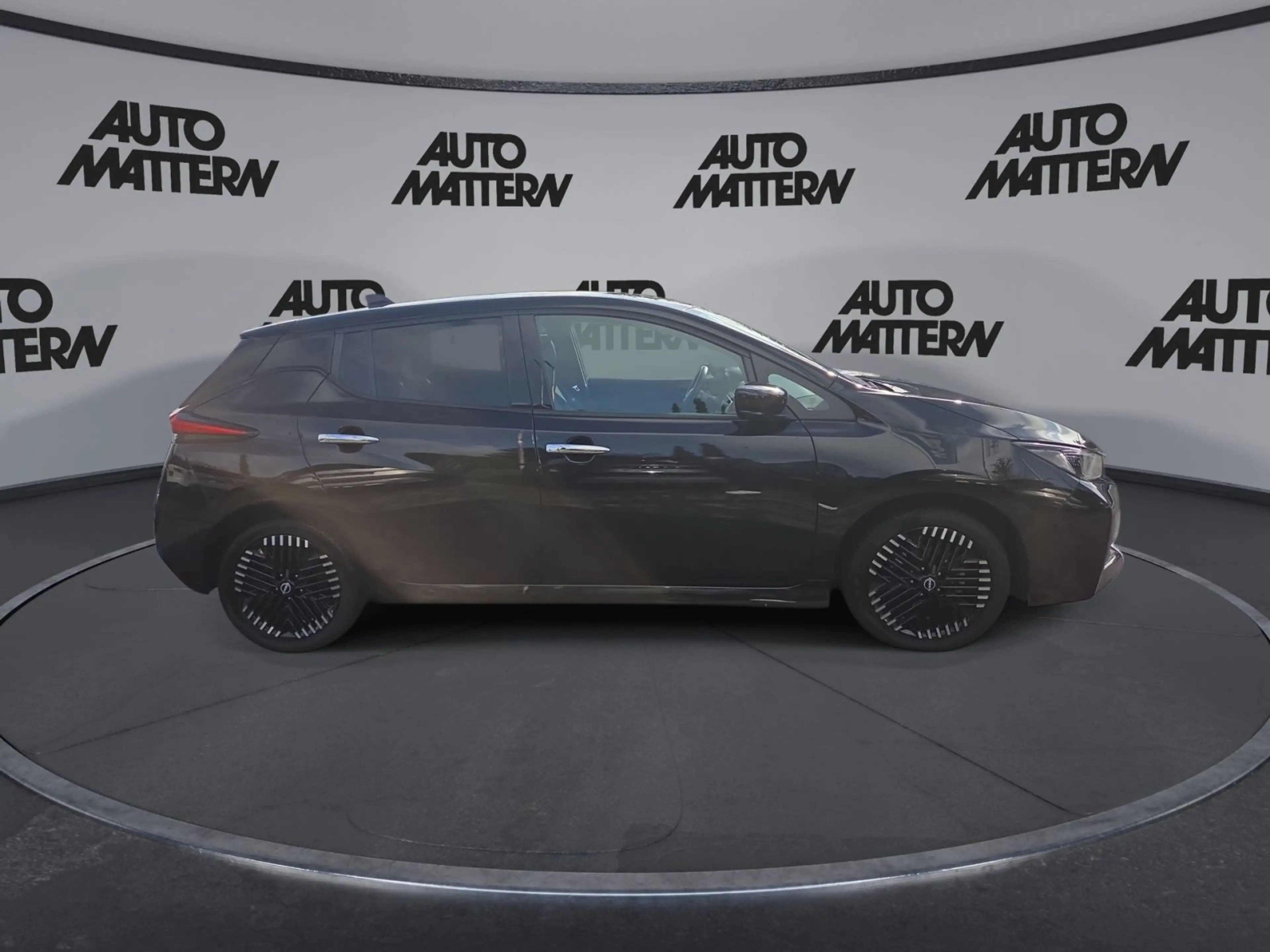 Nissan Leaf N-Connecta 360°/ Carplay / Keyless / SHZ / — photo 9