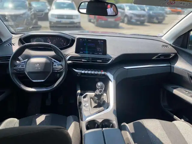 Peugeot 5008 view 7
