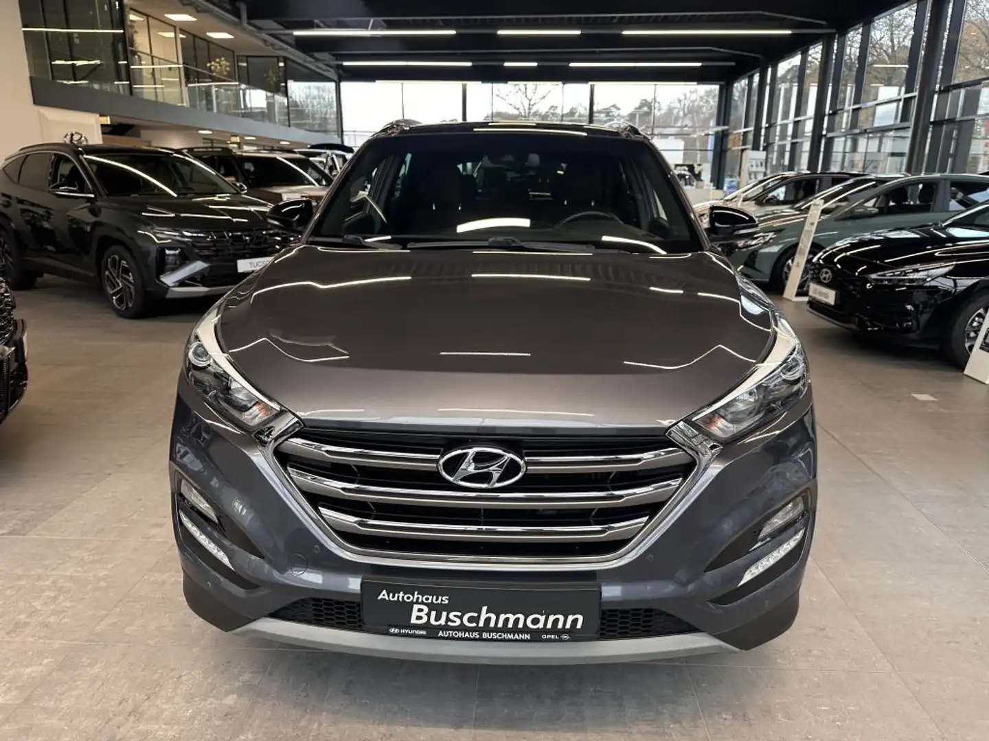 Hyundai TUCSON 1.6 Turbo 4WD Passion Plus Grau - 2