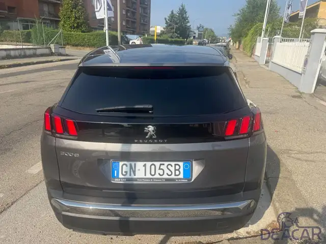 Peugeot 3008 view 7