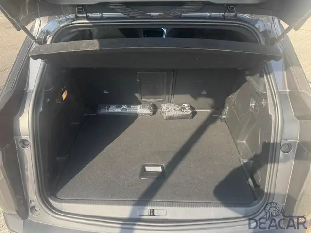 Peugeot 3008 view 8