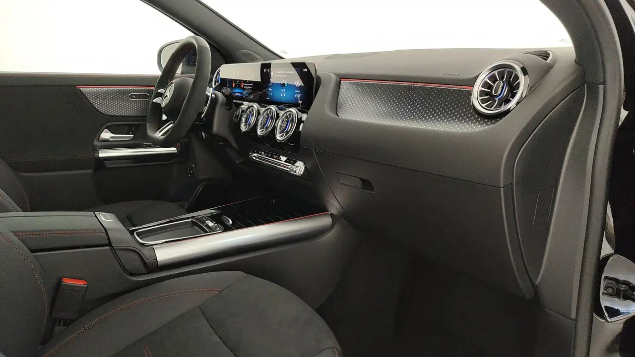 Mercedes-Benz GLA 2026 — фото 15