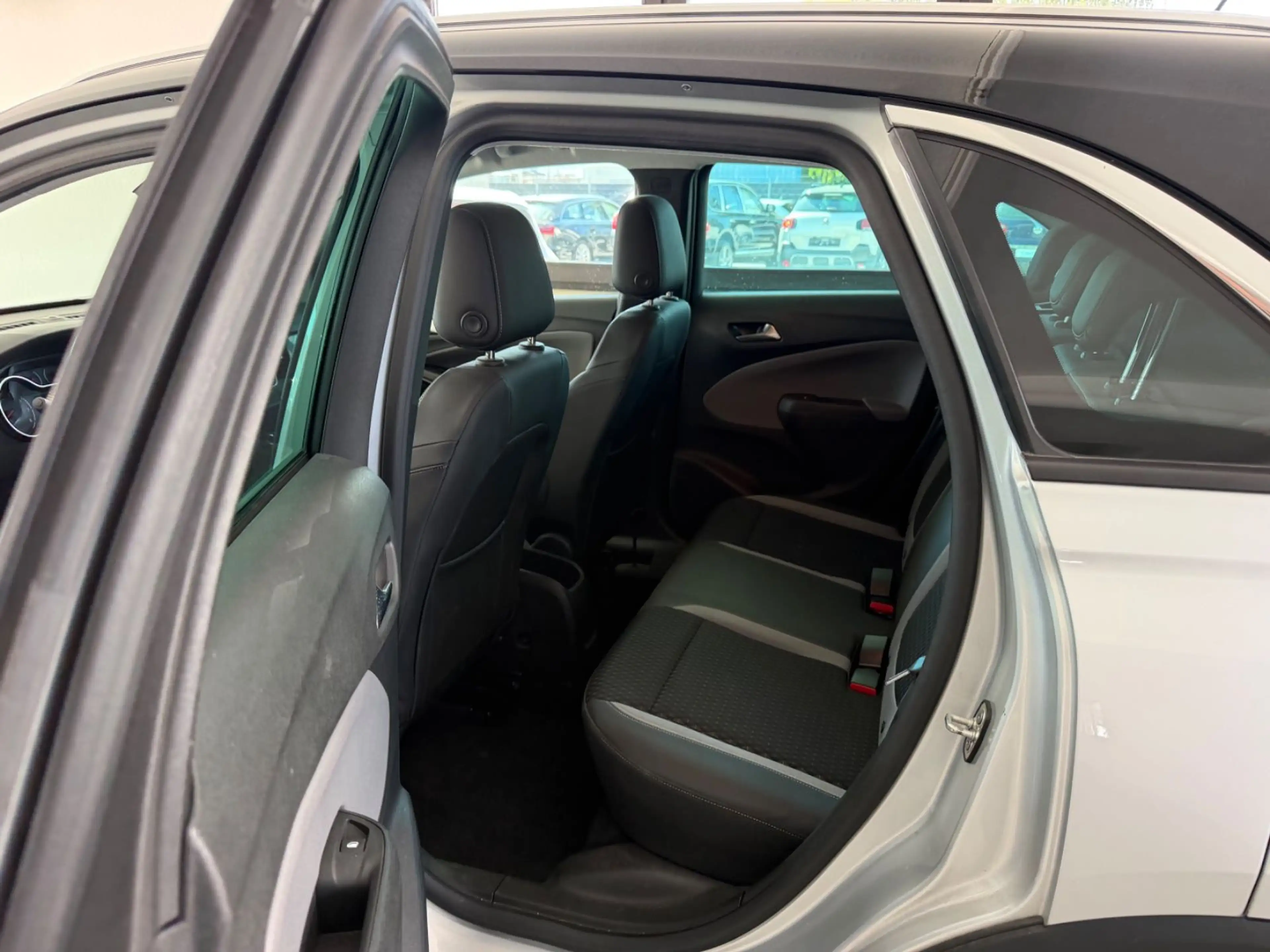 Opel Crossland X Innovation Navi LED Kamera — photo 5