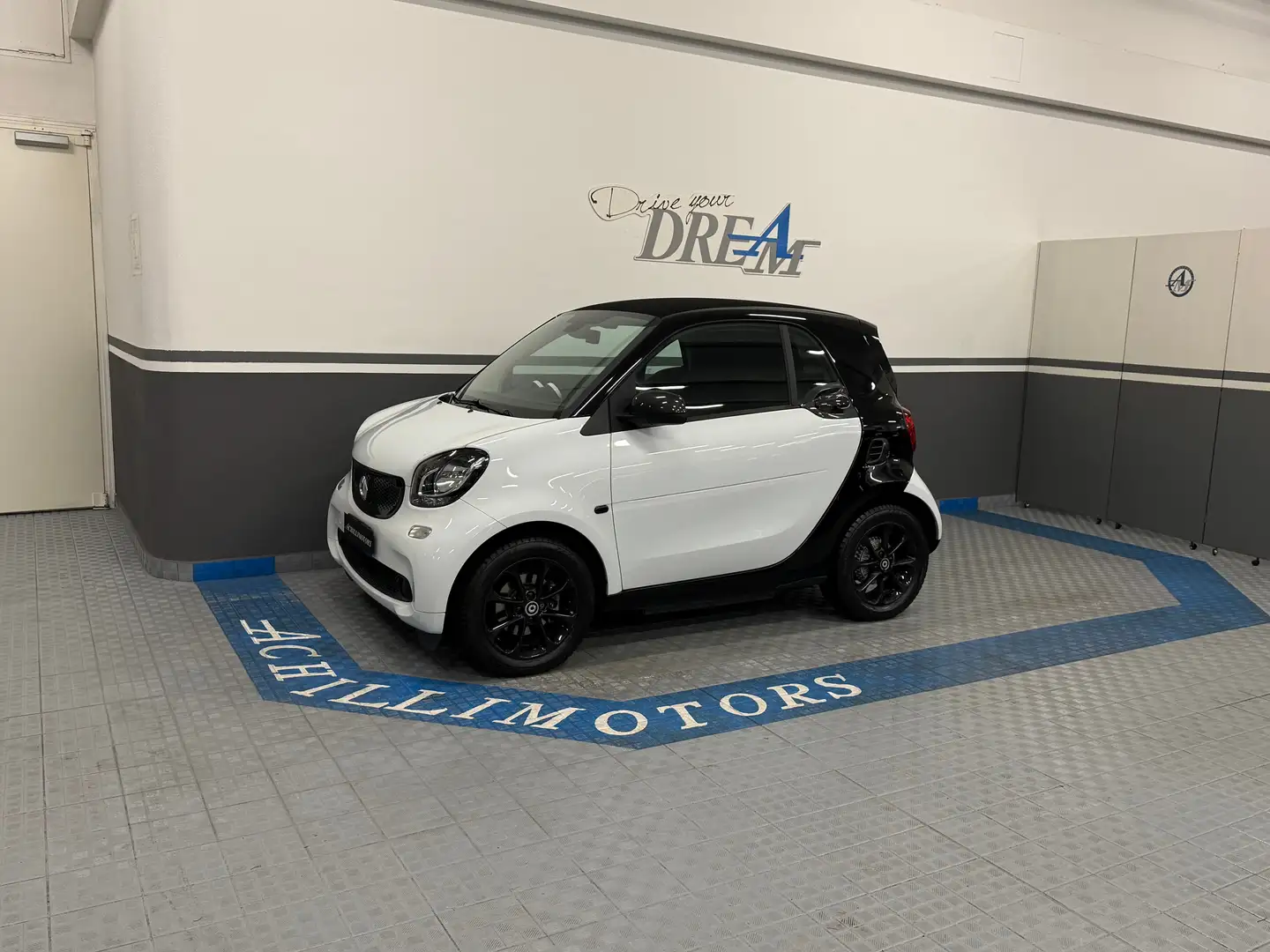 smart forTwo Fortwo EQ Youngster tagliandata/doppiocavo/ivacomp Bianco - 1