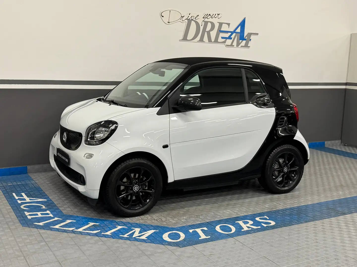 smart forTwo Fortwo EQ Youngster tagliandata/doppiocavo/ivacomp Bianco - 2