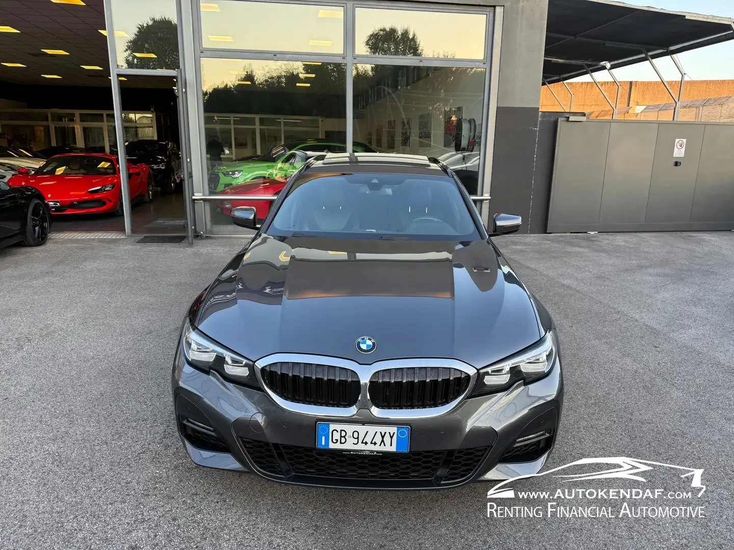 BMW 320 320d Touring xdrive Msport auto Oranje - 2