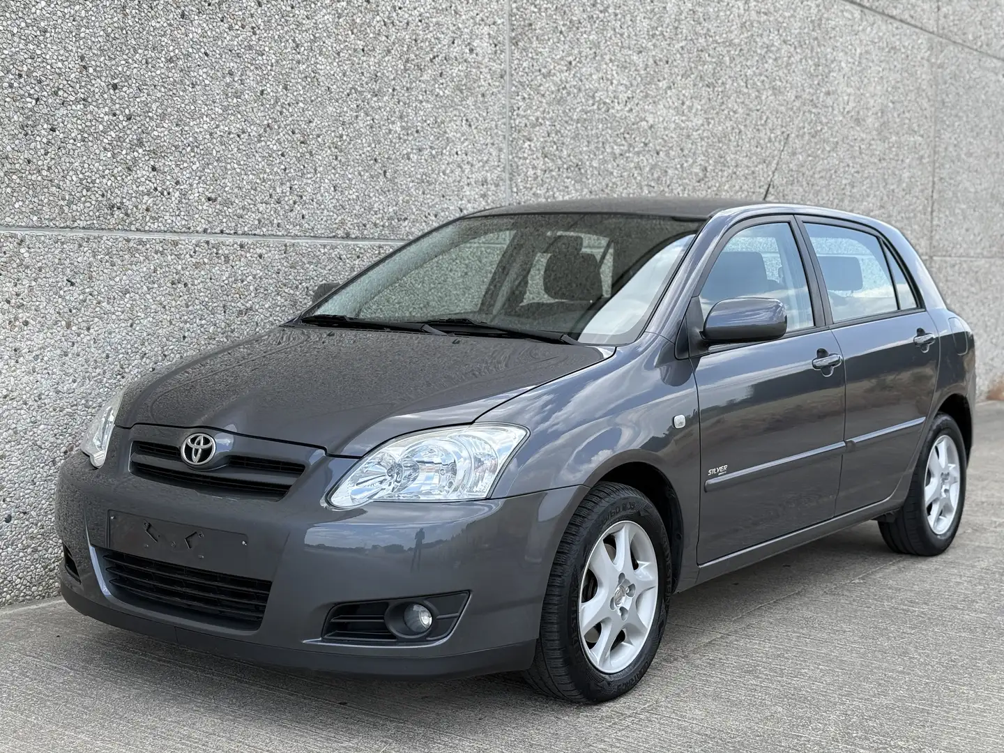 Toyota Corolla 1.4d Airco Cd/Radio 1ste eigenaar Top Staat - 1