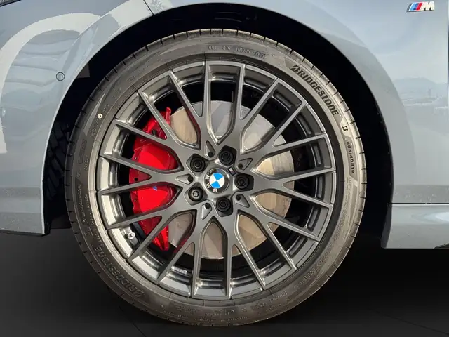 BMW 1 Series view 10