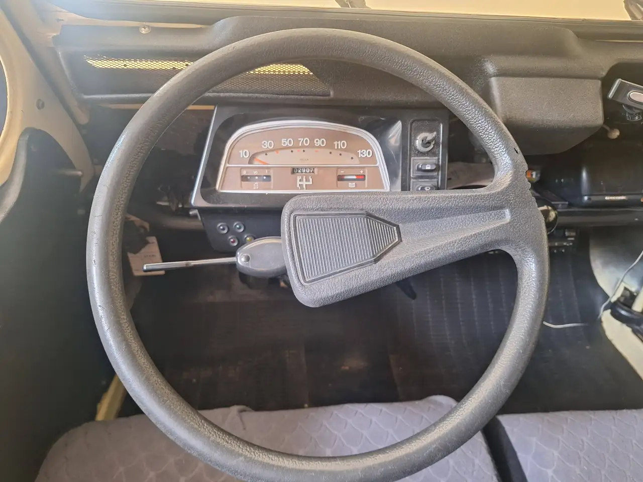 Citroen 2CV 6 Special, foto 4