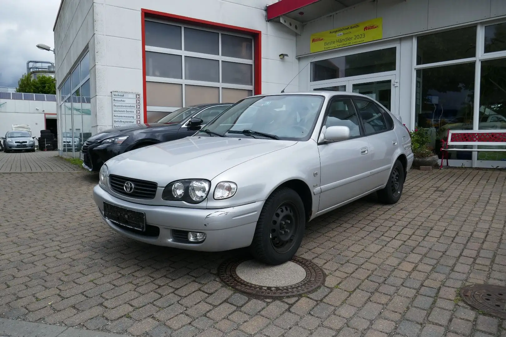 Toyota Corolla 1.6 Sol Automatik Срібний - 1