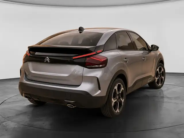 Citroen C4 view 3