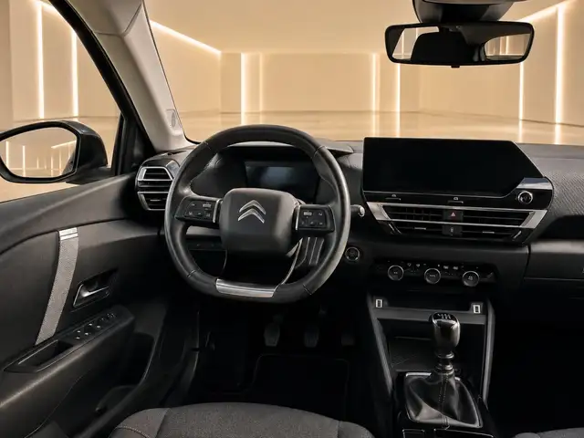 Citroen C4 view 11