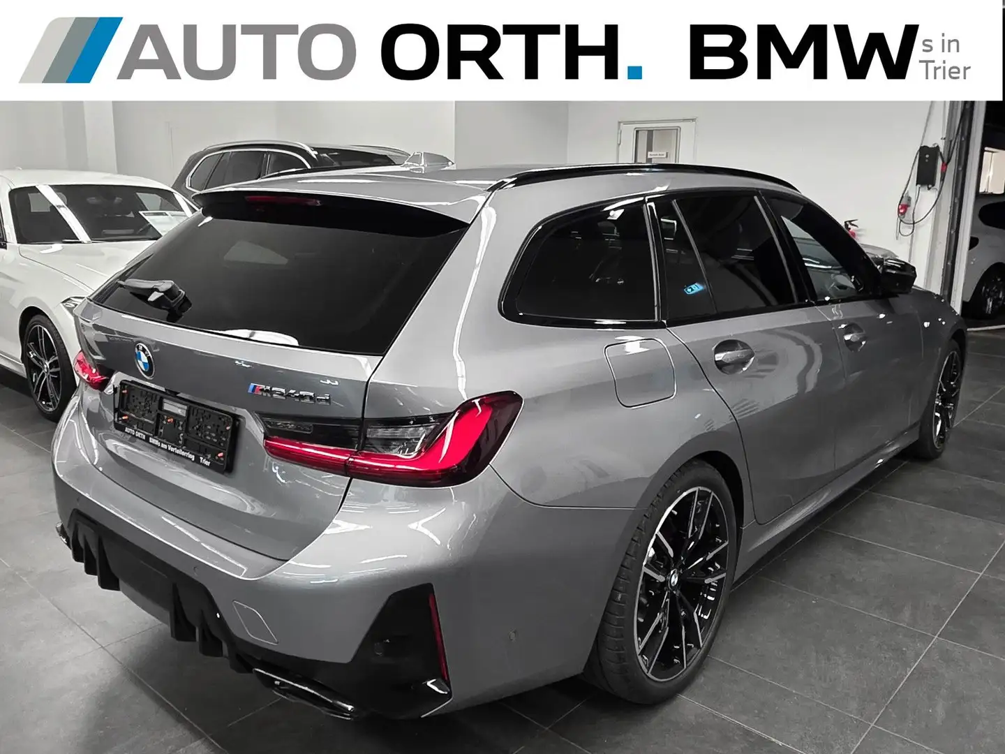 BMW Sonstige M340d xDrive Touring *LCI* M-SPORT-PRO PANO AHK Grau - 2
