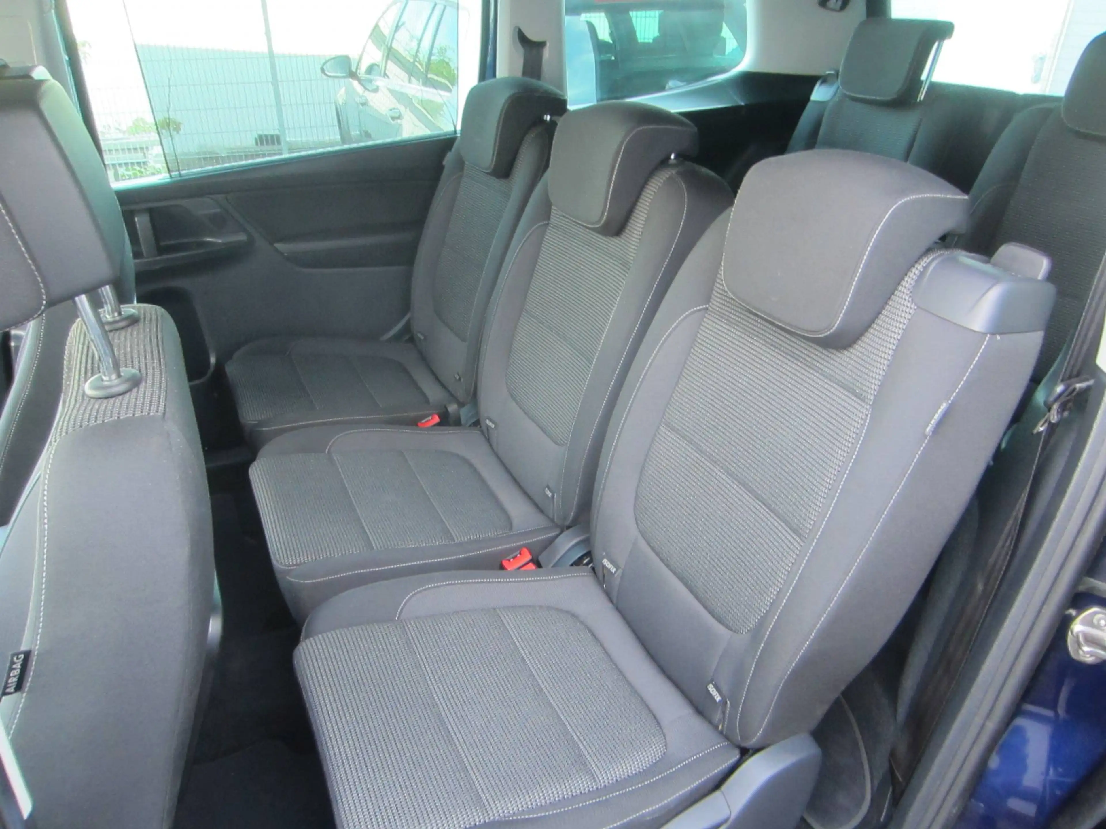 Volkswagen Sharan Comfortline 7Sitz,Kamera,Navi — photo 8