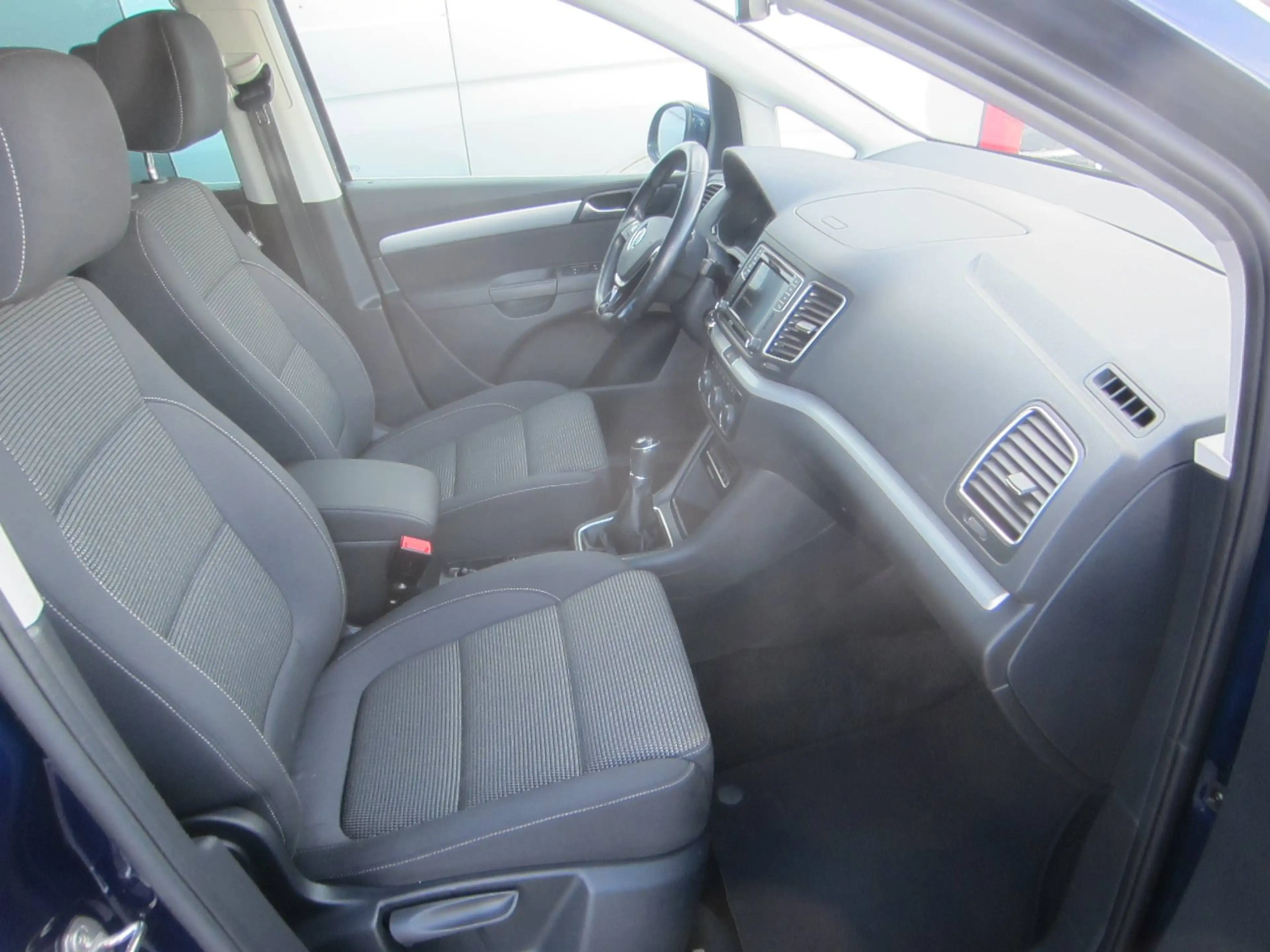 Volkswagen Sharan Comfortline 7Sitz,Kamera,Navi — photo 11