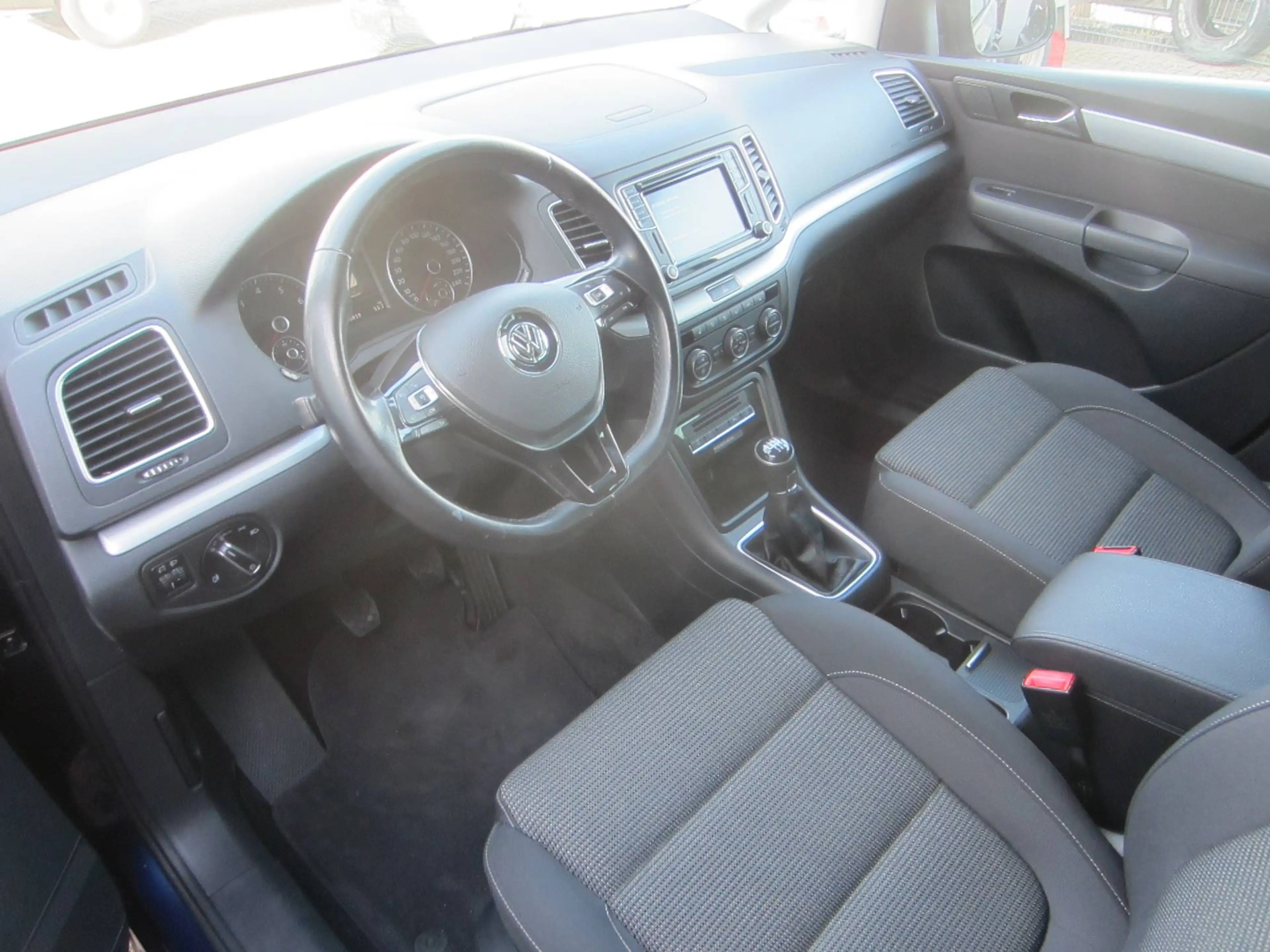 Volkswagen Sharan Comfortline 7Sitz,Kamera,Navi — photo 7