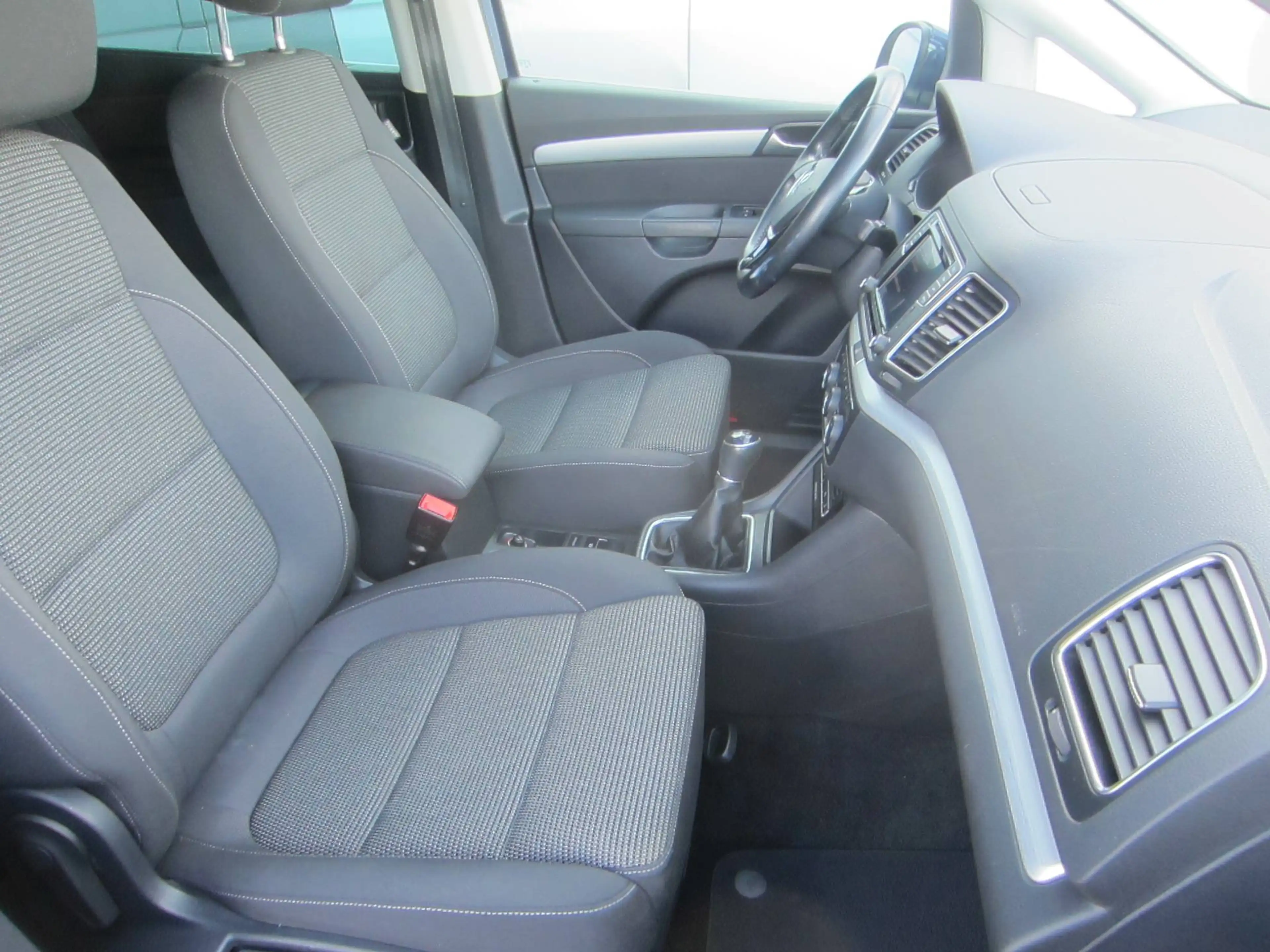 Volkswagen Sharan Comfortline 7Sitz,Kamera,Navi — photo 12