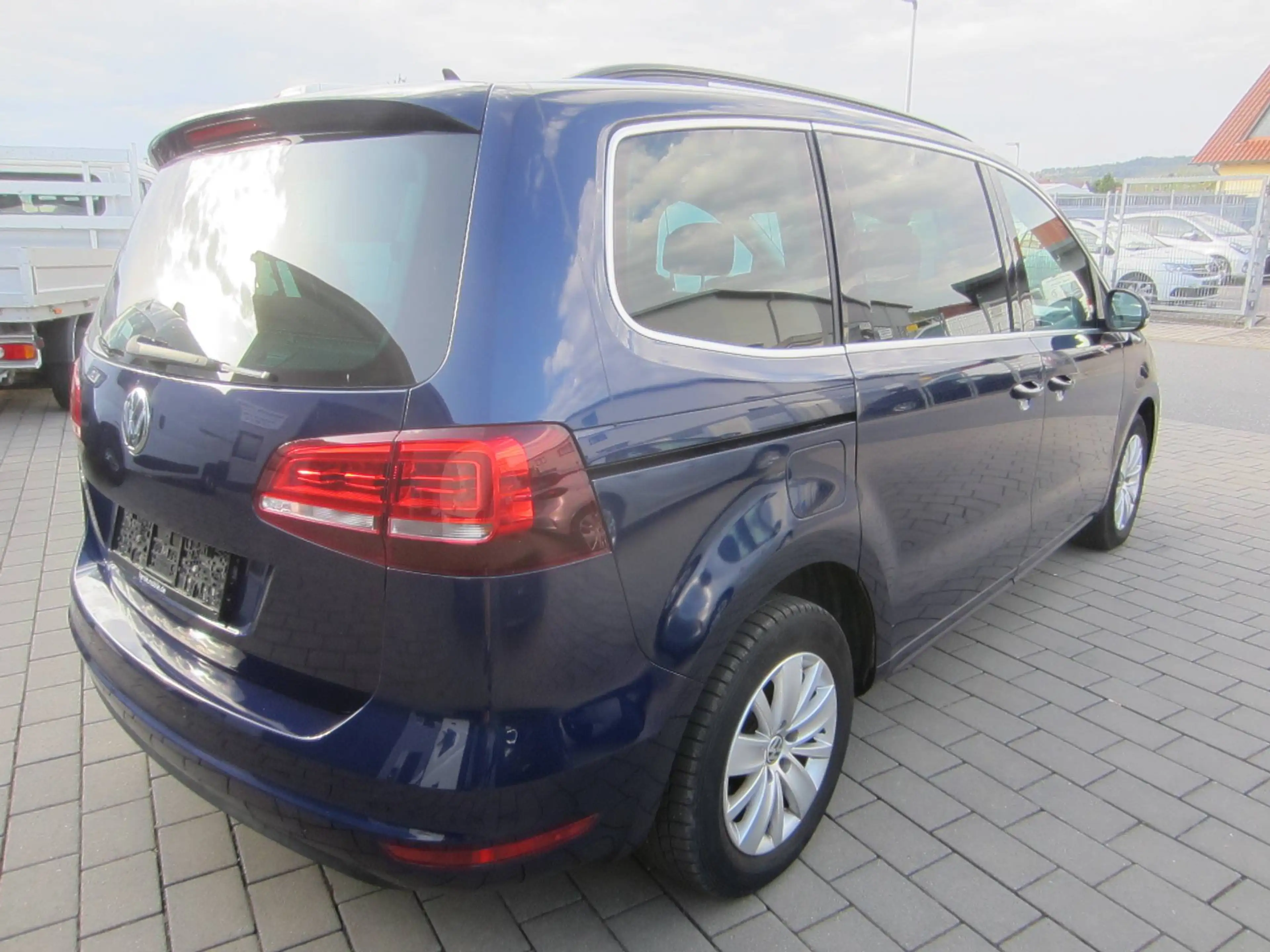 Volkswagen Sharan Comfortline 7Sitz,Kamera,Navi — photo 6