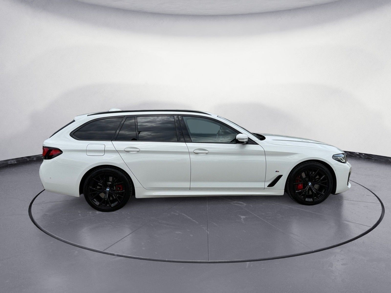 BMW 540 d xDrive Touring M Sportpaket Innovationsp. — photo 6