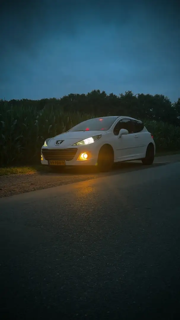 Peugeot 207 1.4 VTi Style Wit - 2