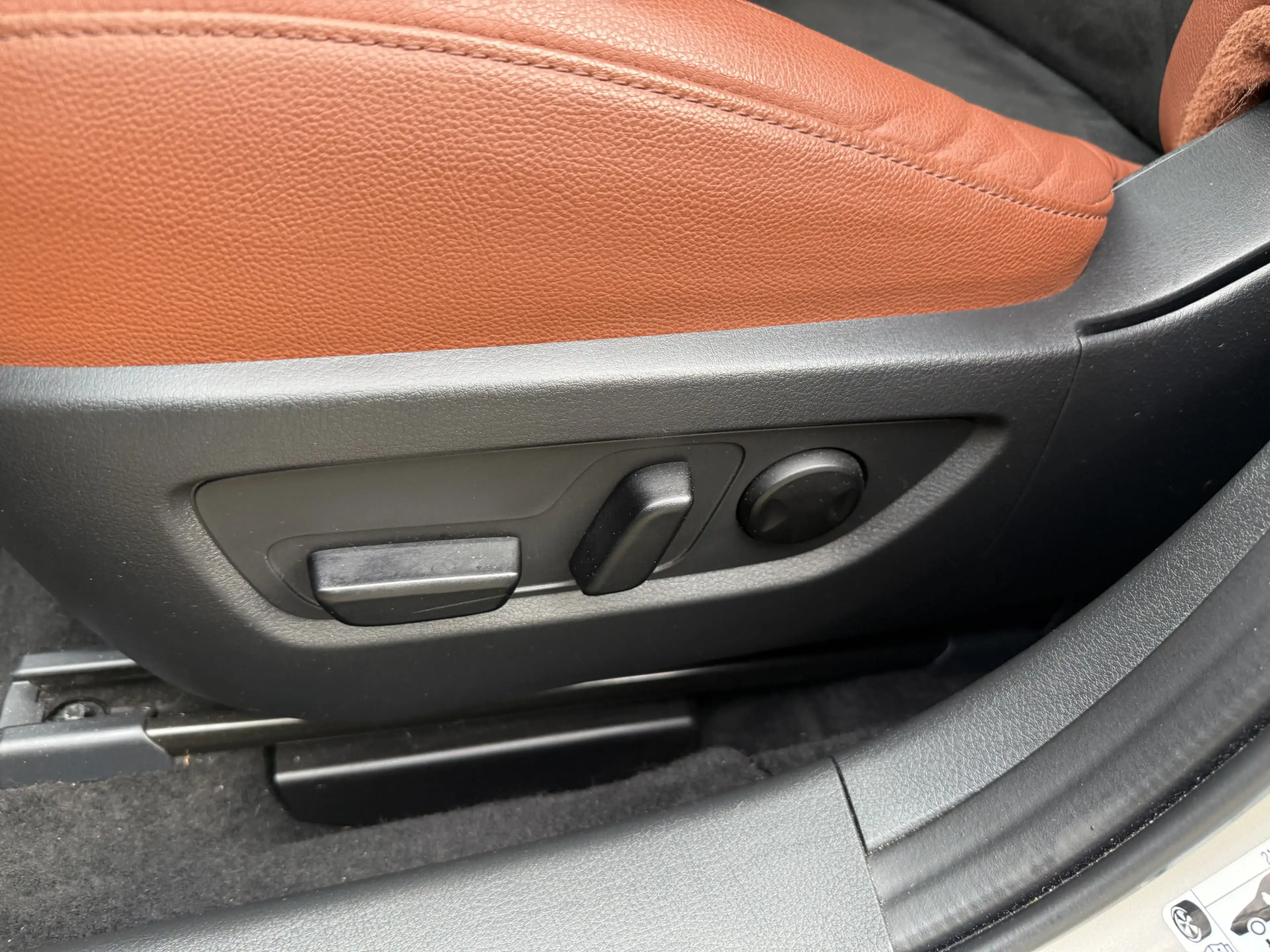 Mazda CX-30 2.0 e-SkyActiv-G M Hybrid Nagisa — photo 24