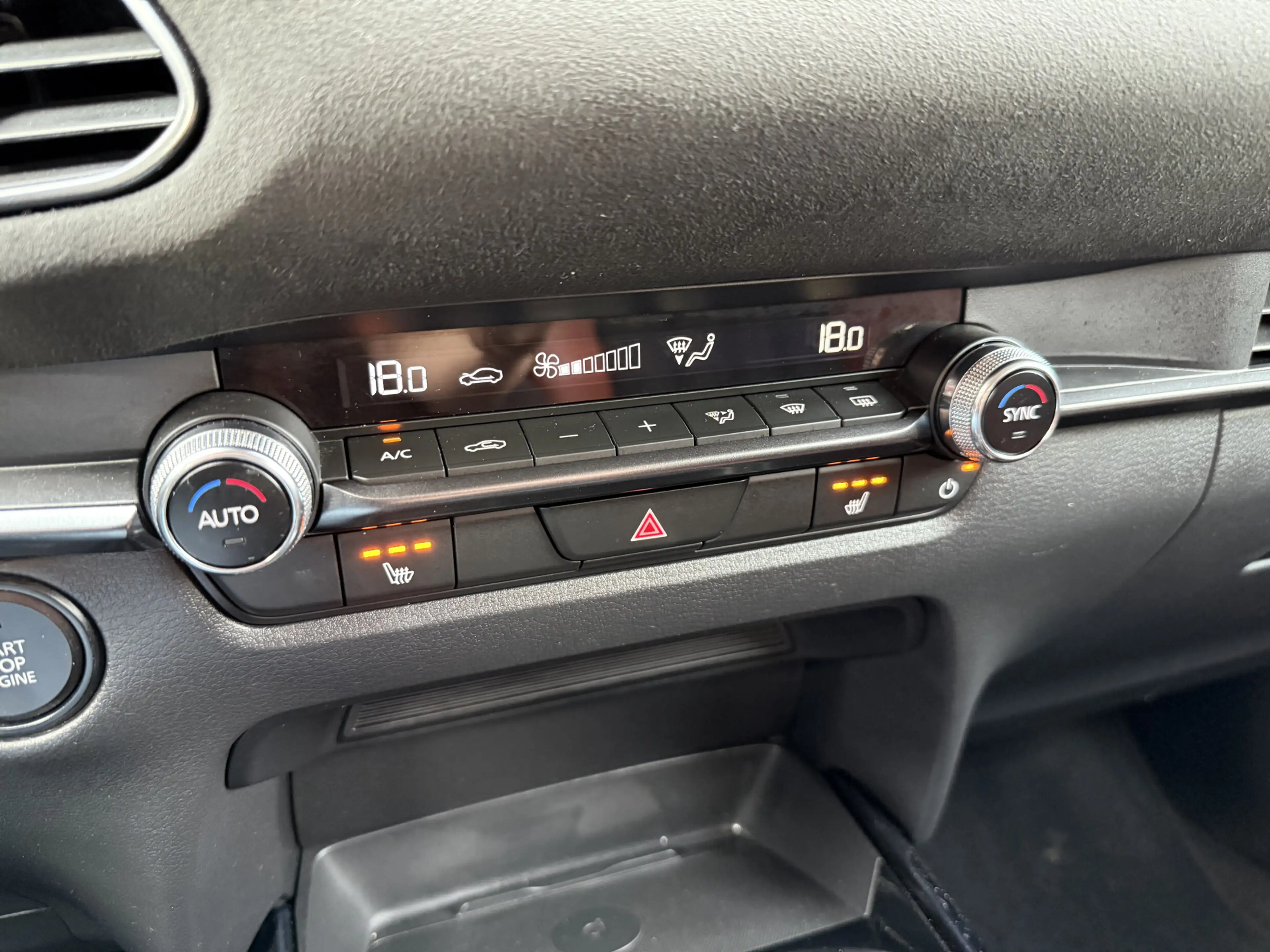 Mazda CX-30 2.0 e-SkyActiv-G M Hybrid Nagisa — photo 28