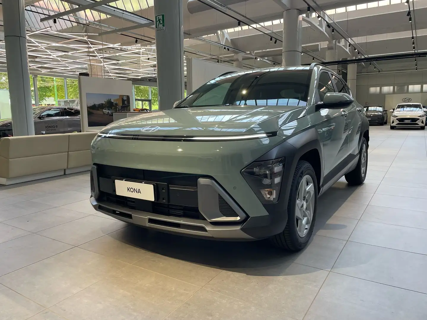 Hyundai KONA Kona 1.0 t-gdi Business 2wd 100cv mt / NUOVA Verde - 2