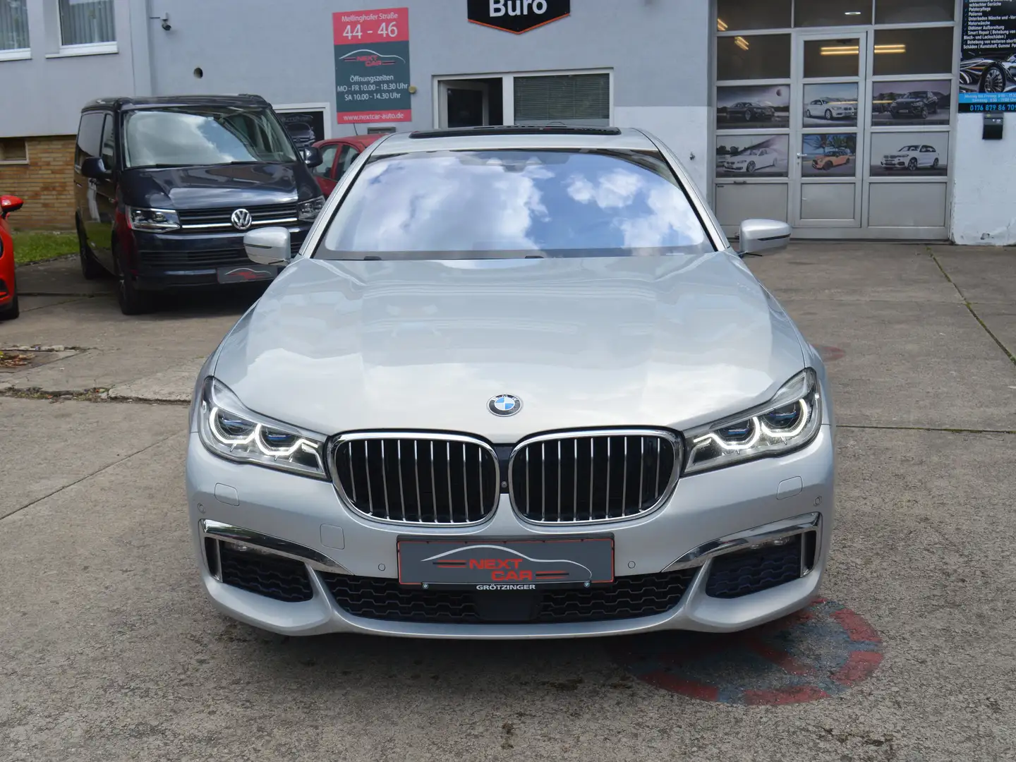 BMW 750 750 i xDrive*Schiebedach*Kamera*Volleder*Head UP* Grau - 2