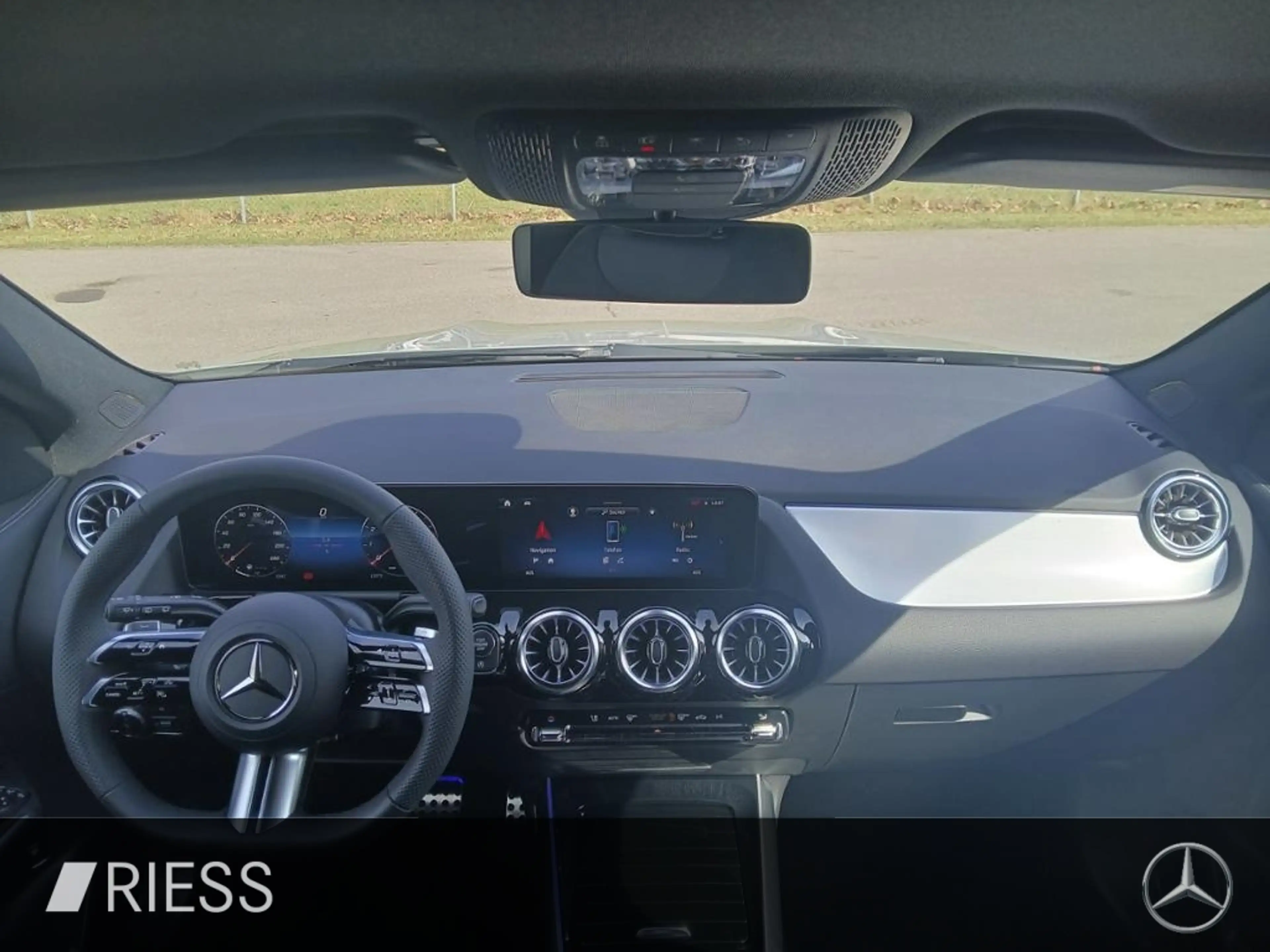 Mercedes-Benz GLA 200 AMG+AHK+MULTIBEAM+TOTWKL+KAMERA+SOUND+ — photo 13