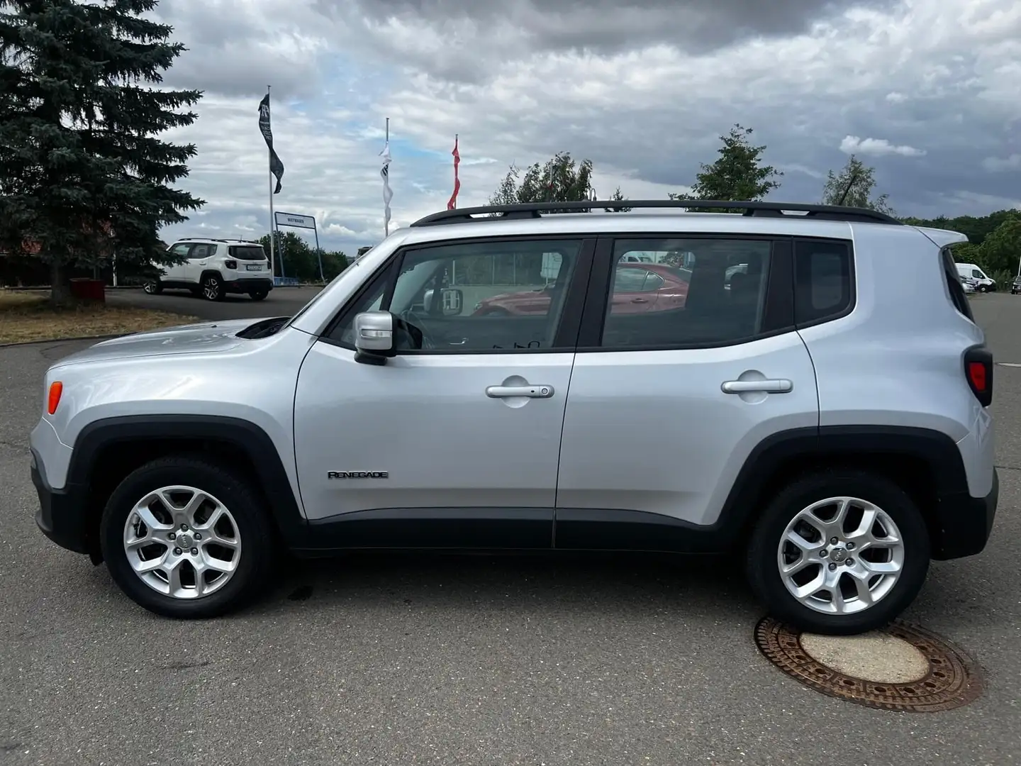 Jeep Renegade Longitude 1.6 FWD Серебристый - 2