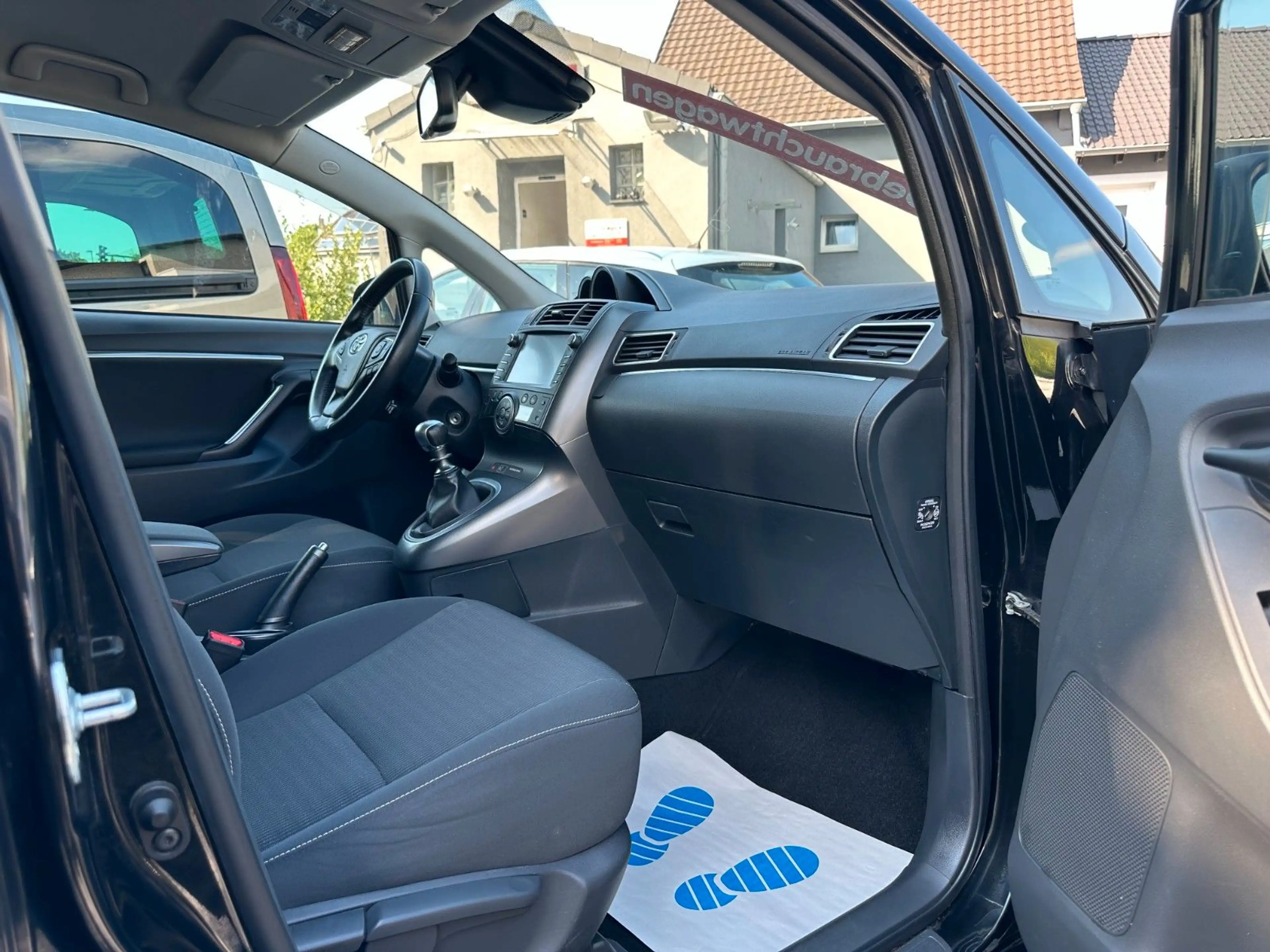 Toyota Verso Edition-S — photo 5